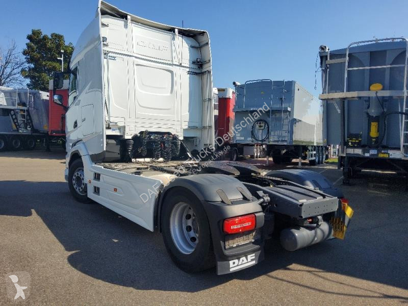 جرار DAF XG  FT 4X2