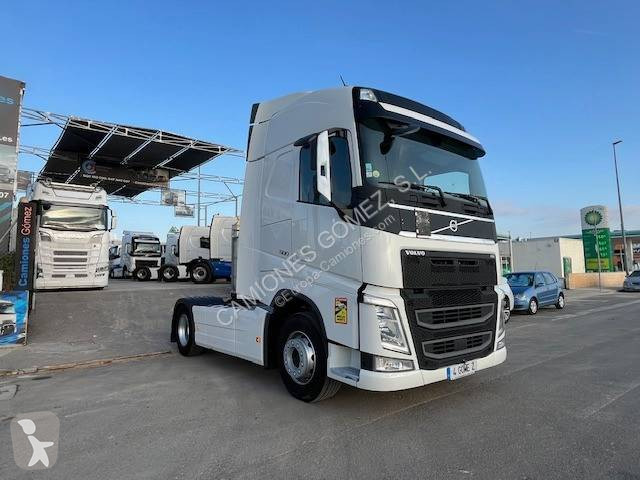جرار Volvo 500