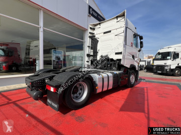 Cabeza tractora Renault