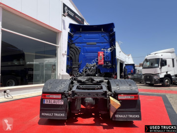 Cabeza tractora Renault