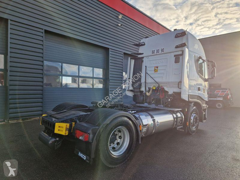 جرار Iveco NP460 GNL / INTARDER