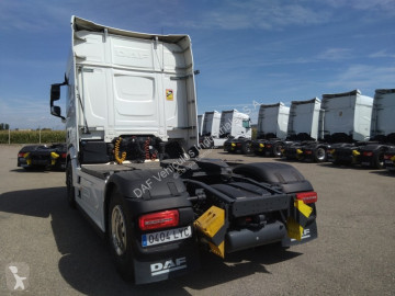 Cabeza tractora DAF