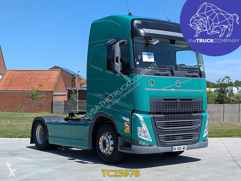 جرار Volvo 500
