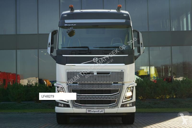 Влекач Volvo