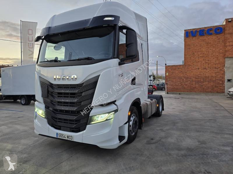 جرار Iveco