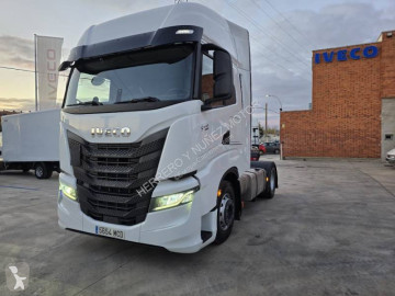 Cabeza tractora Iveco