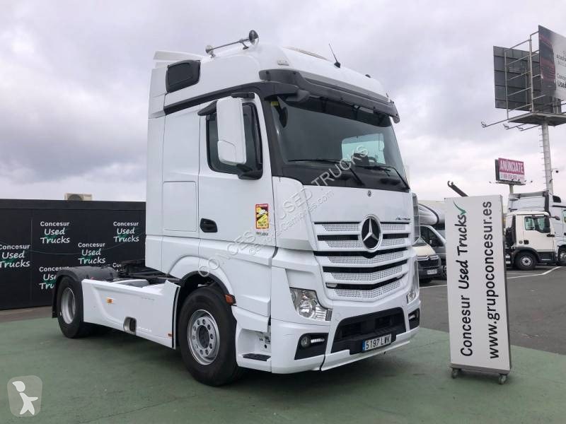 جرار Mercedes