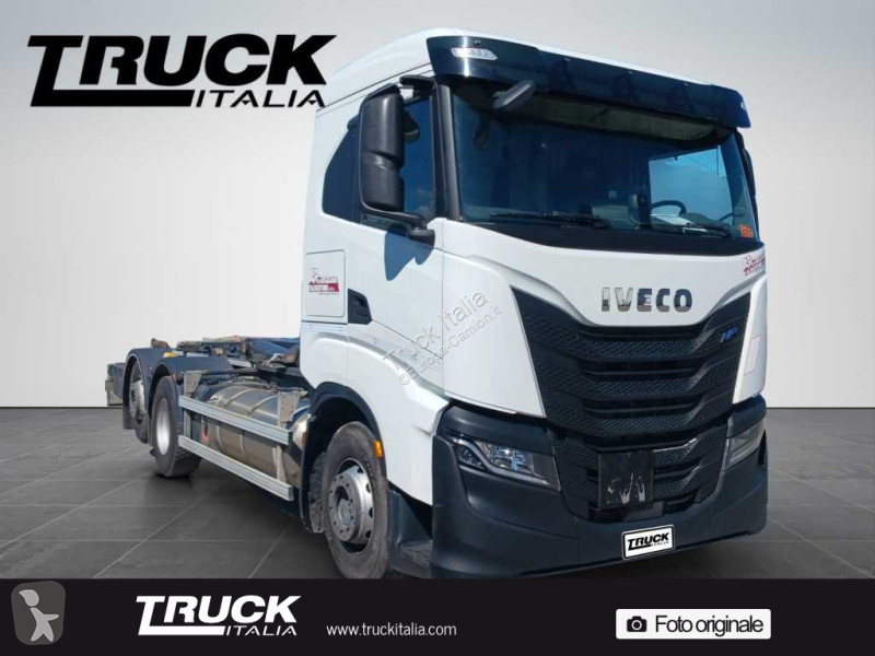 جرار Iveco S-Way - S-Way AS 440 S46T/P hi-tronix