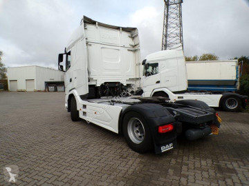 جرار DAF 480 XG FT 4X2