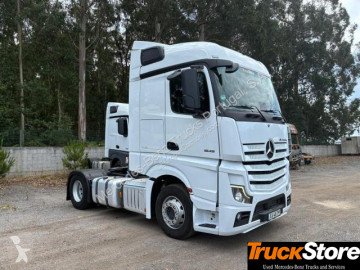 جرار Mercedes