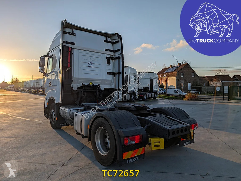 جرار Iveco S-Way 480
