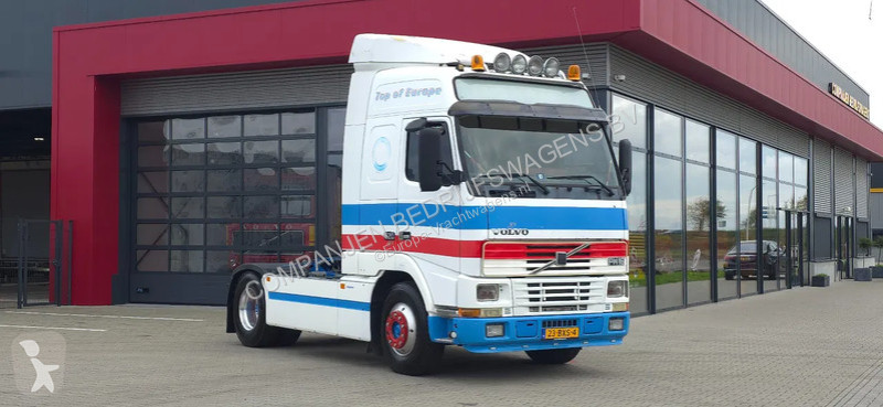 جرار Volvo FH 16 Very beautiful Volvo 520, lots...