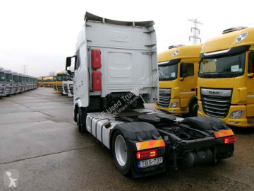 جرار DAF XG + 530 FT LOW DECK 4X2