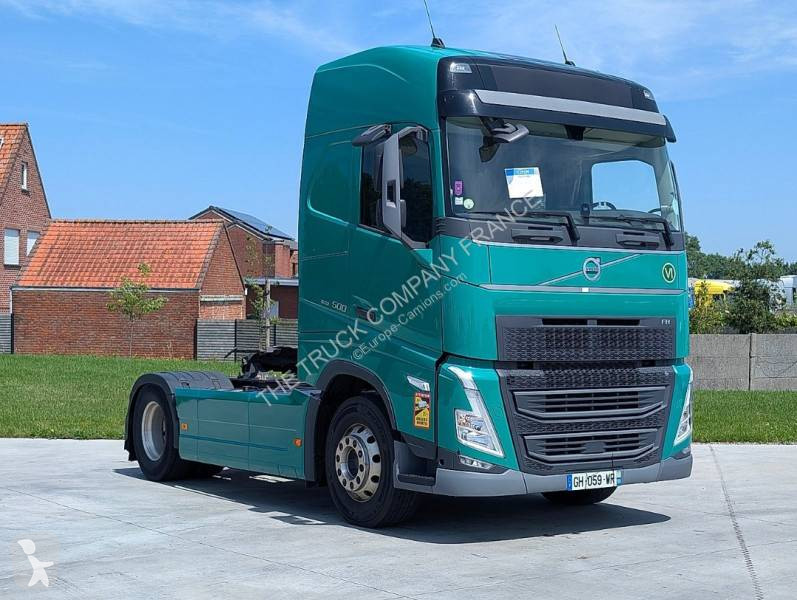 جرار Volvo
