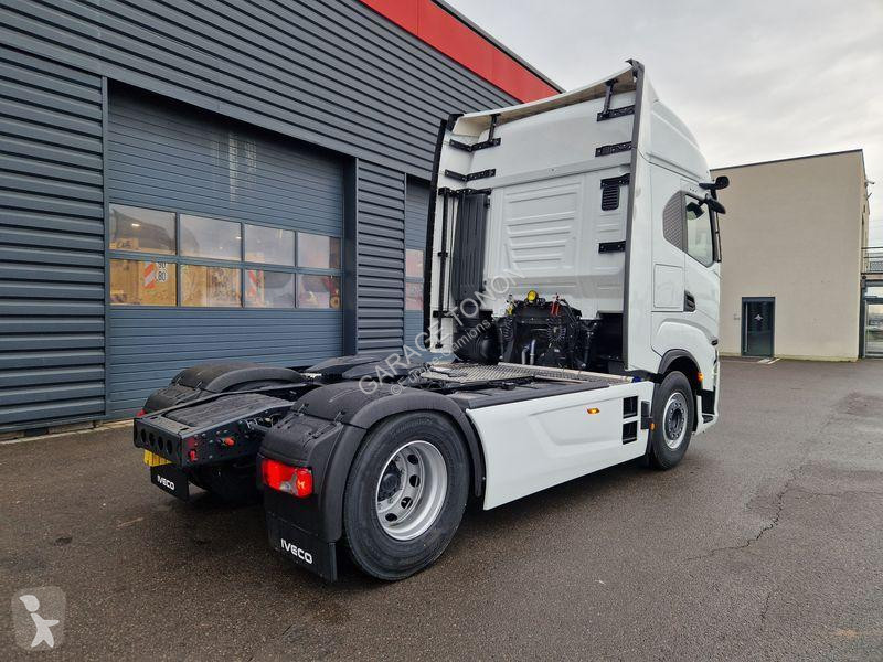 جرار Iveco 500 / INTARDER