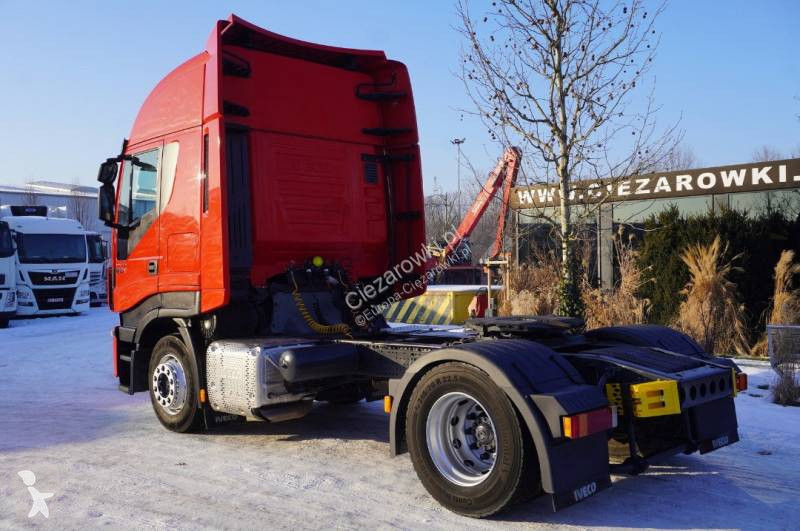 Влекач Iveco