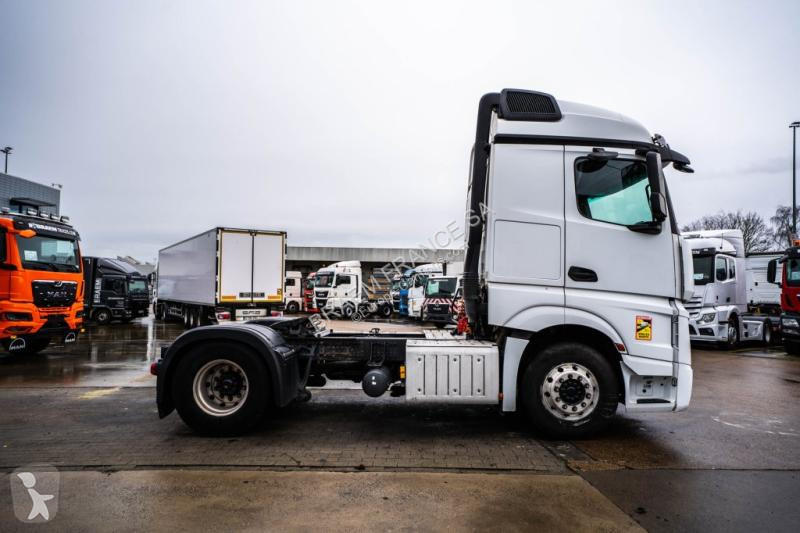 جرار Mercedes ACTROS 1848 +VOITH