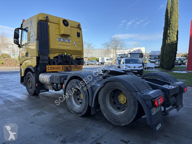 Iveco STRALIS 570 6X2 tractor unit