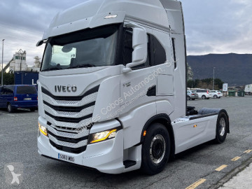 Cabeza tractora Iveco