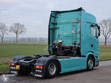 Влекач Scania