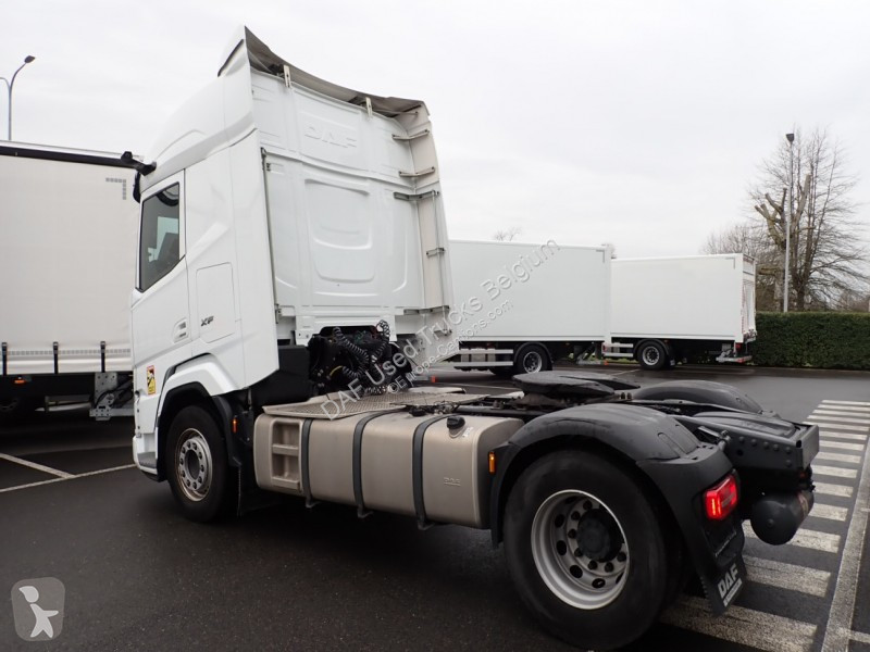 جرار DAF XFn  FT 4X2