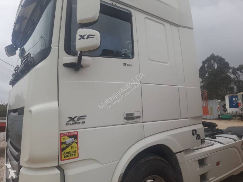 Nyergesvontató DAF 510