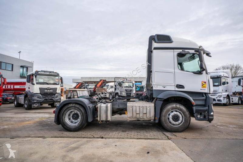 جرار Mercedes AROCS 1845 B + KIPHYDR. (no actros)