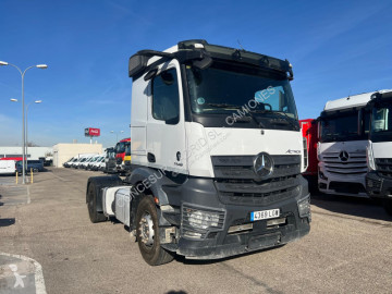 Mercedes tractor unit