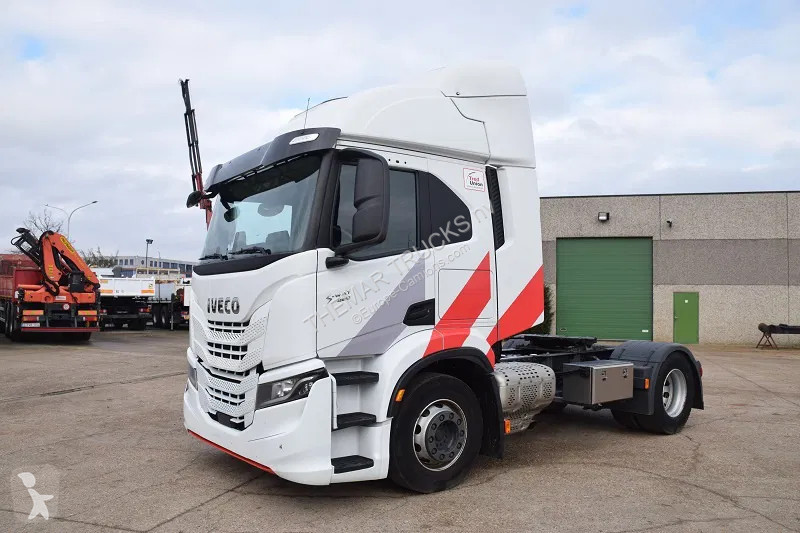 جرار Iveco AT460S Tractorhead