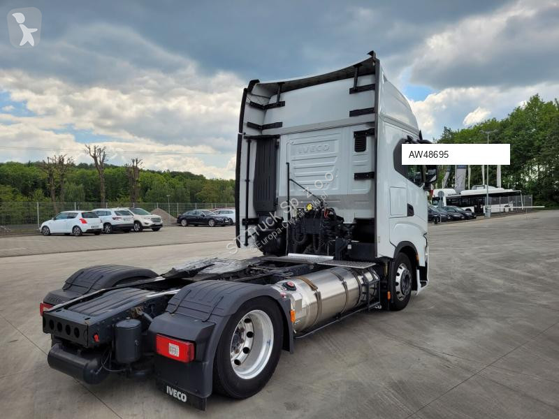 جرار Iveco 460 LNG/20STUCK/RETARDER/GAS IN DER...