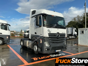 جرار Mercedes