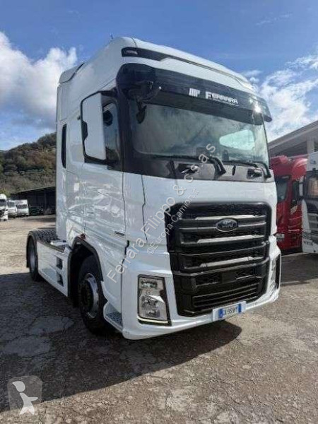 جرار Ford 500