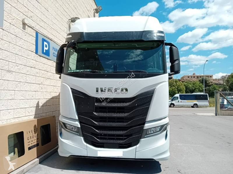 جرار Iveco