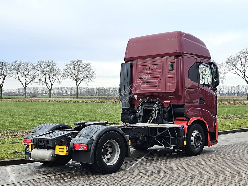 جرار Iveco AS440S48