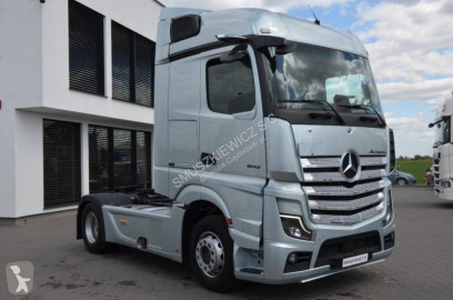 جرار Mercedes
