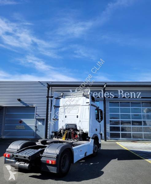 جرار Mercedes