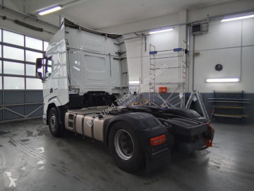 جرار DAF 480 XFn FT 4X2