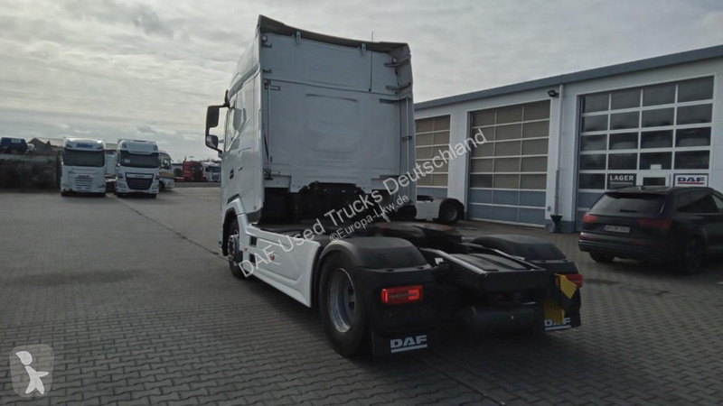 جرار DAF XG  FT 4X2