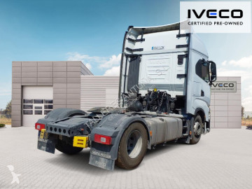 Cabeza tractora Iveco