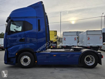 Cabeza tractora Iveco
