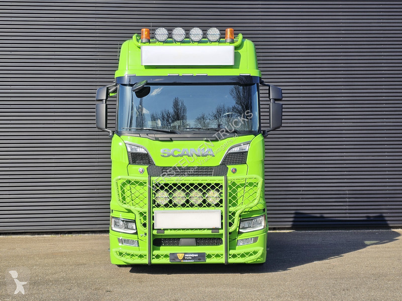Влекач Scania S770 V8 / 6x4 / RETARDER / FU AIR /