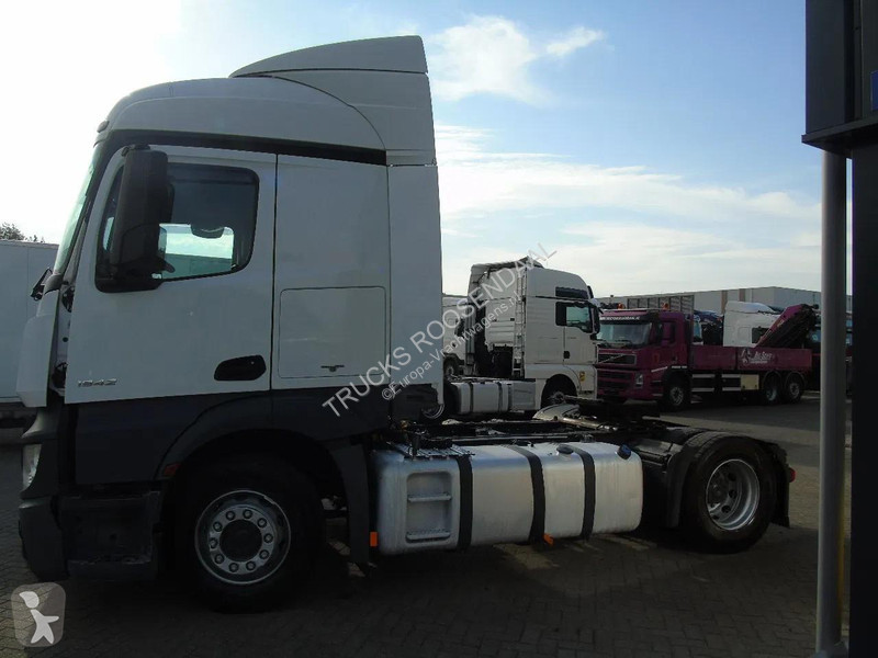 جرار Mercedes 1842 + euro 5 + spoiler