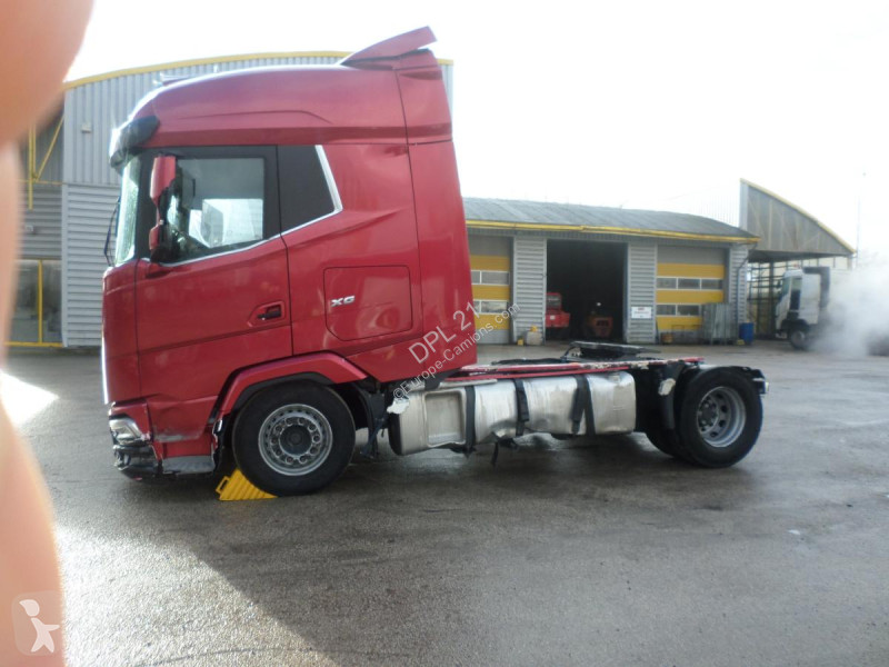 جرار DAF 530FT