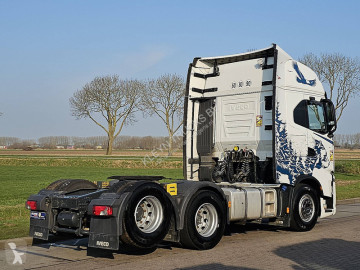 Влекач Iveco