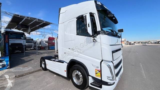Cabeza tractora Volvo