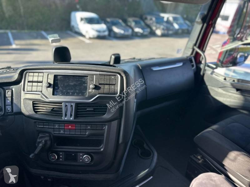 جرار Iveco