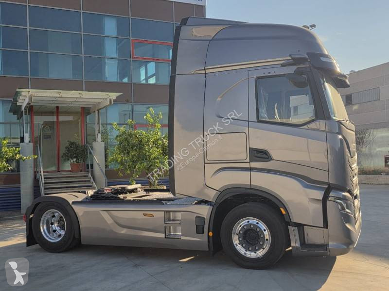 جرار Iveco