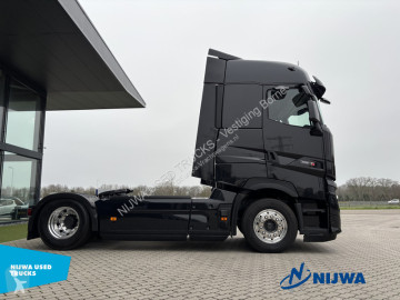 Tracteur Renault neuf