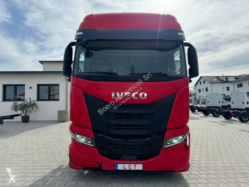 جرار Iveco