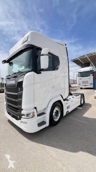 جرار Scania